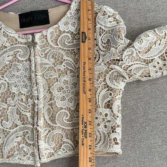 Lace top - Picture 6 of 7